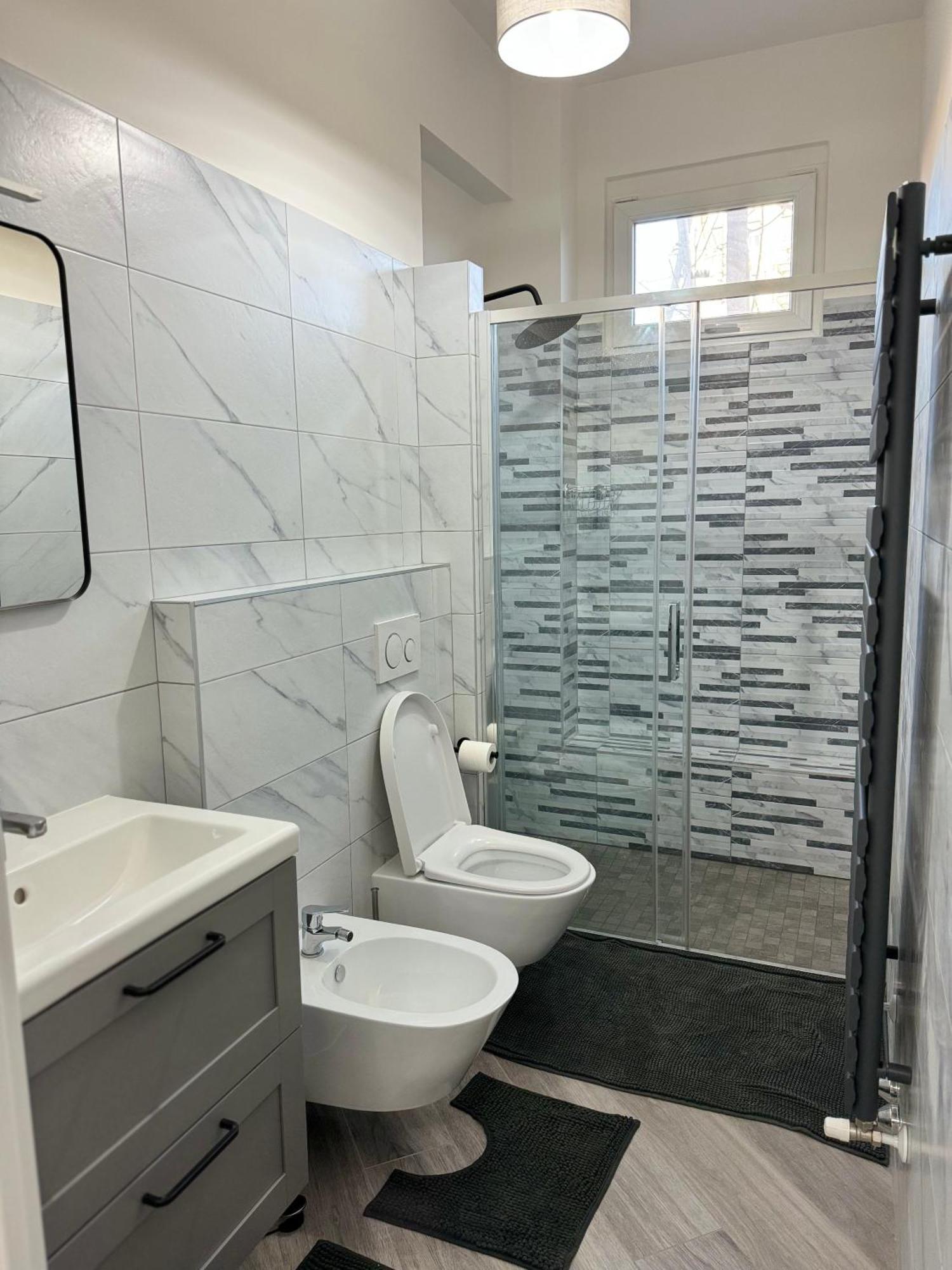 파르마 Trento House Zona Stazione Centro Storico 아파트 외부 사진